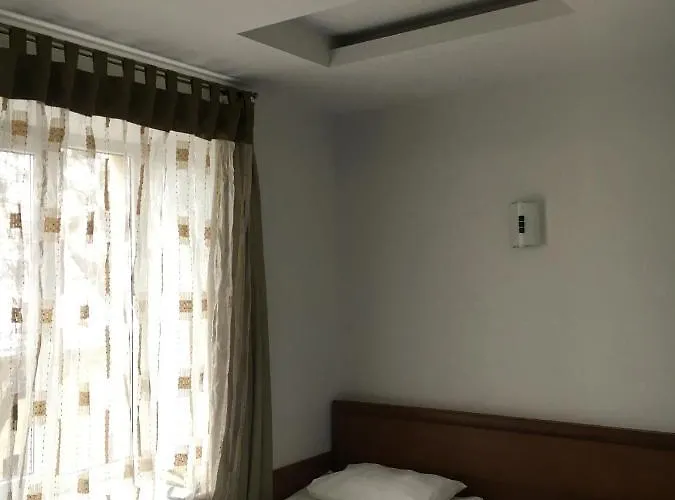 Hotel Prestige Leópolis