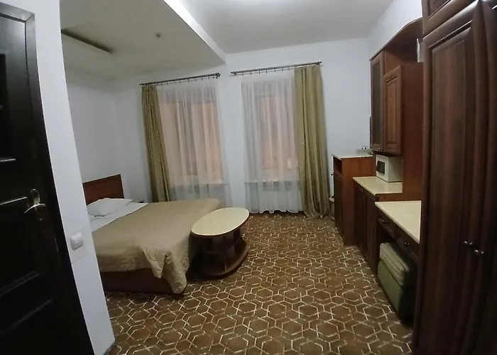 Prestige Hotel Leópolis